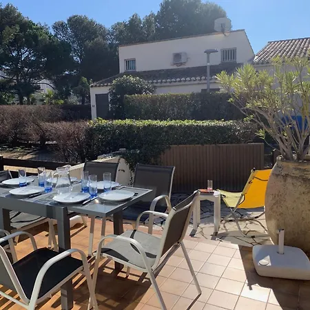 385 4 Pers Heliovillage Agde