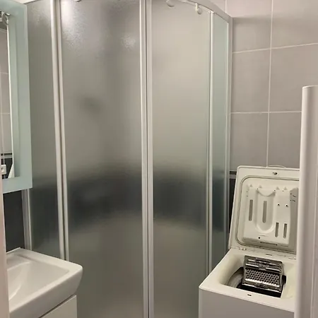 385 4 Pers Heliovillage * Agde